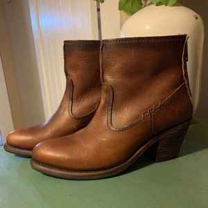 Women's FRYE boots